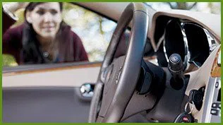 Neighborhood Locksmith Services Medfield, MA 508-657-3021 - 19-automotive-lockouts