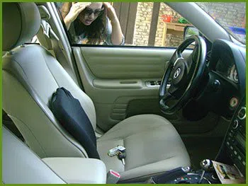 Neighborhood Locksmith Services Medfield, MA 508-657-3021 - 20-keys-locked-in-car